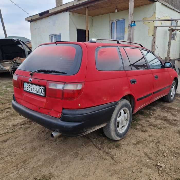 Тоета Карина Е универсал 1995г.1.6л