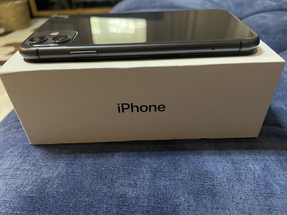 Продам Iphone 11 black 64gb