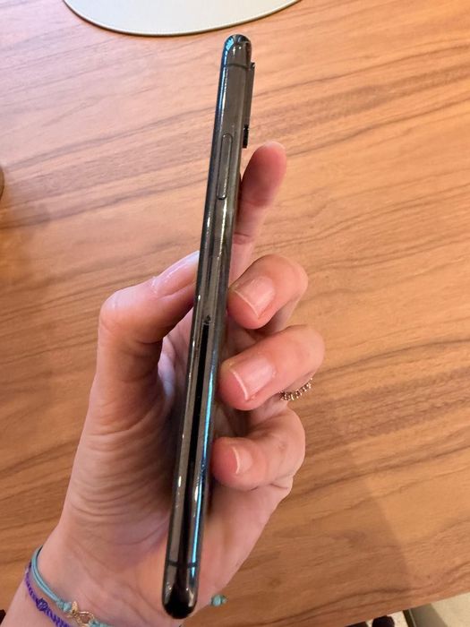 Iphone X / 256 GB / 86% батерия