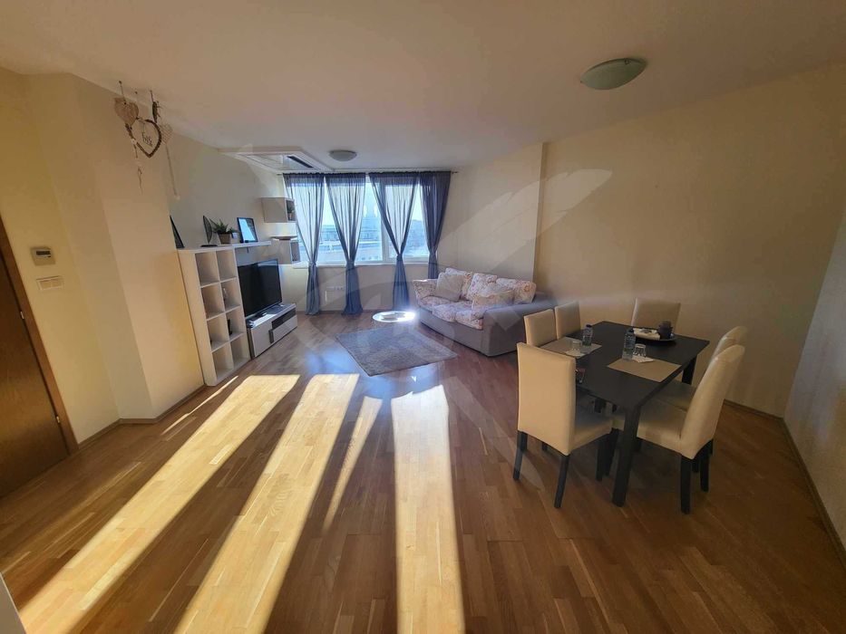 Дава се под наем Двустаен апартамент в Варна, Чайка - 84 кв.м за 747.66 € - Снимка #1