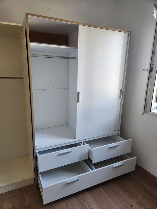 Mobilier adus din Austria