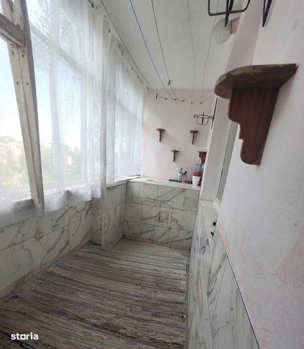 Vand apartament 3 camere parter Scriitorilor, necesita renivare