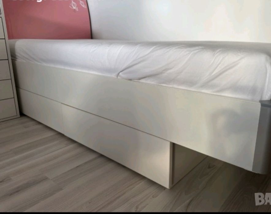 Продавам мебели за детска стая