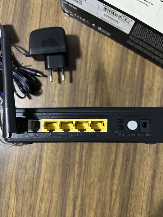 Wi-Fi роутер D-Link DSL-2640U