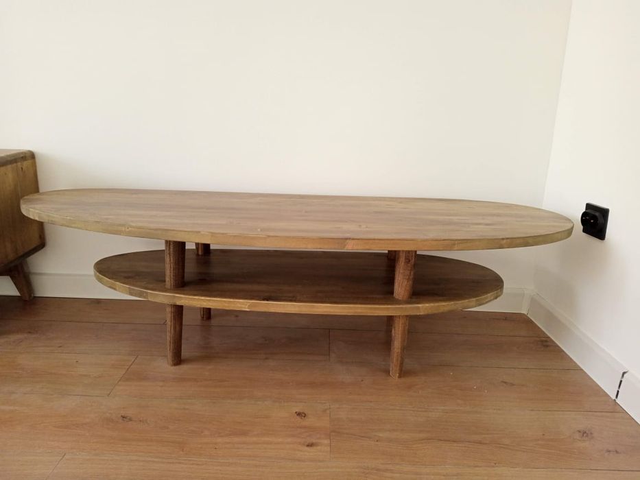 Мебель из массива дерева.