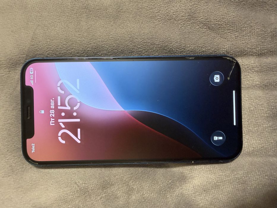 Iphone 12 256GB в хорошем состоянии