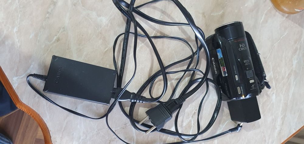 Продаётся  цифровой видио камера