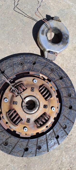 Съединител комплект за Нисан Алмера 2.0 Д/ Nissan Almera 2.0 D