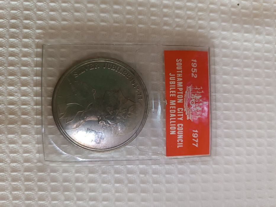 Монета юбилейная