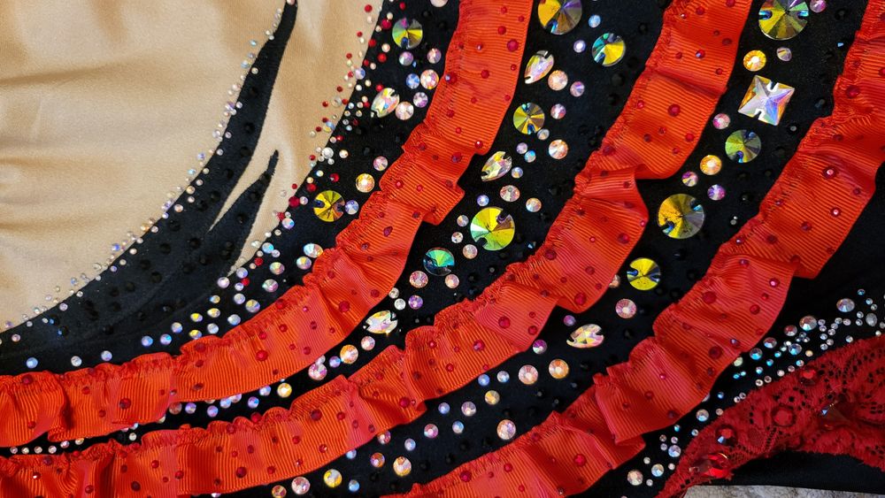 Гимнастический купальник