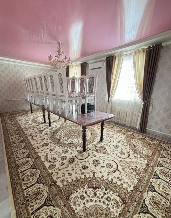 Уй сатылады срочно титовта