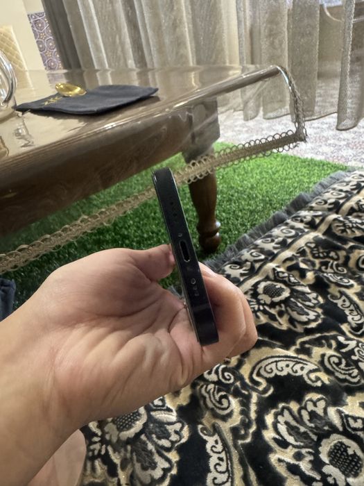 Продам айфон 12 128гб