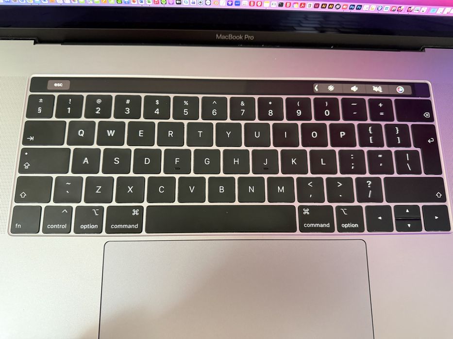 MacBook Pro 15” 2019 | i9 8-Core | 16GB RAM | 512GB SSD | Touch Bar