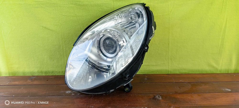 Фар за Mercedes R Class W251 / Мерцедес Р Клас В251