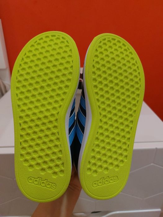 Нови детски маратонки Адидас