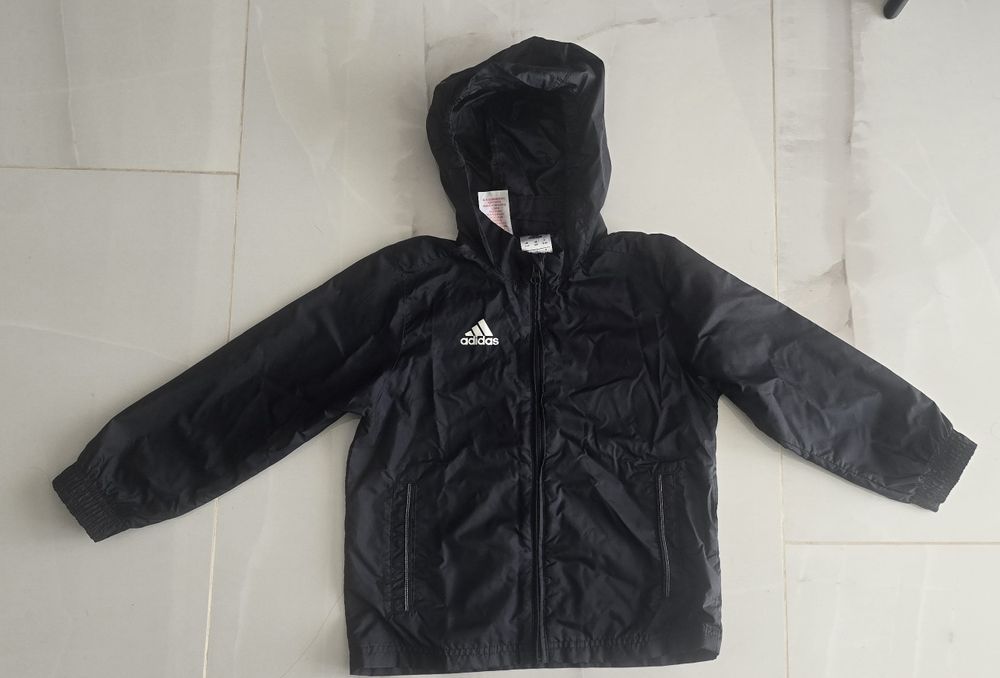 Яке Adidas 5-6г за момче