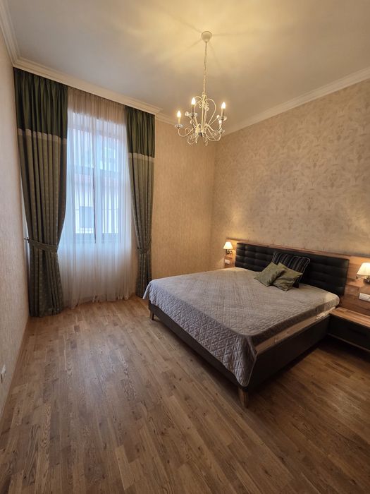 Zona istorică, centrală, proprietari, vindem apartament 2 camere, complet renovat și mobilat