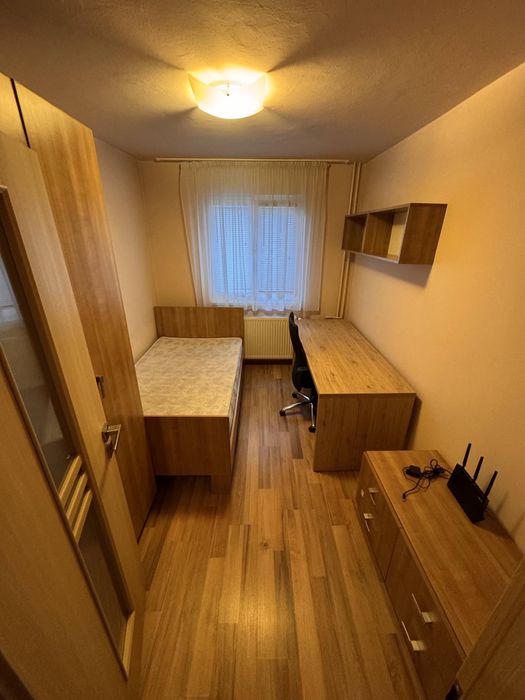 Inchiriez apartament cu 3 camere in zona bd. Cetatii