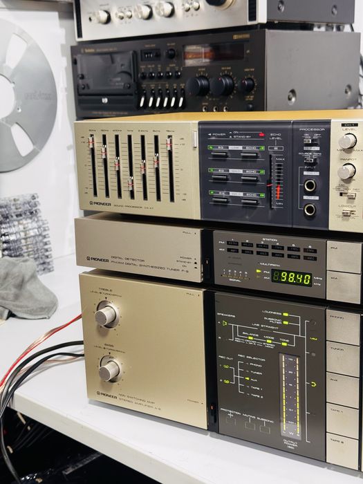 Tuner de colecție PIONEER F-9,digital detector-seria de vârf , Japan