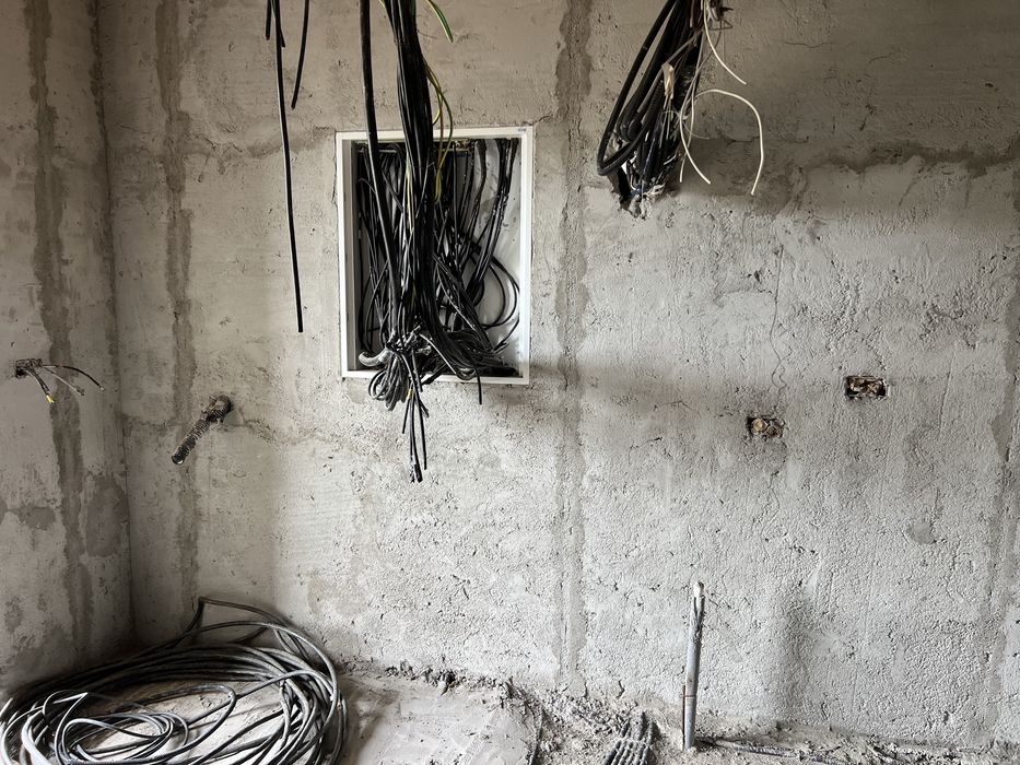 Peciu Nou – Casă individuală pe parter, teren 950 mp, racordată la apă, gaz și curent