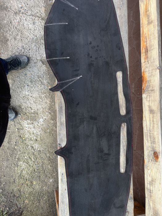 Накидка на панель РАВ4 19-25г.