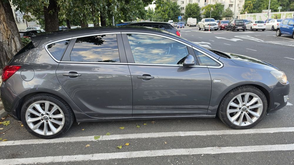 Vand Opel Astra J Hatchback 1.7CDTI
