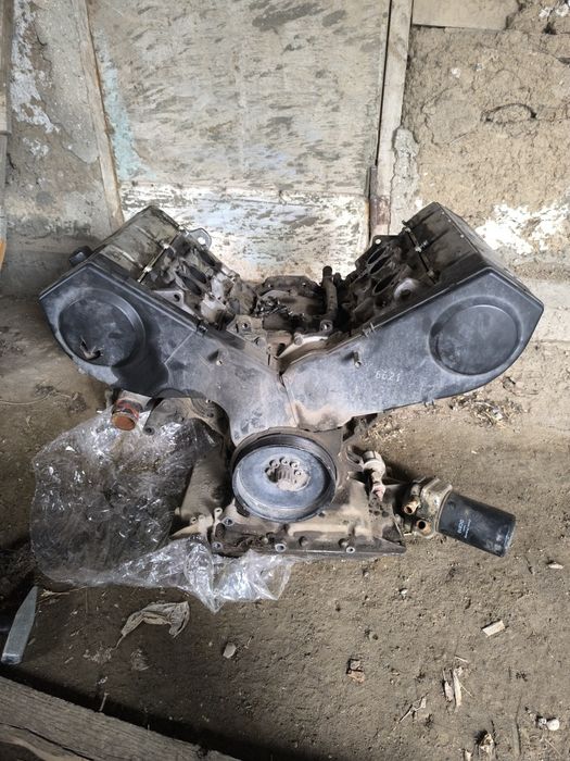 Матор Ауди 2.6 .