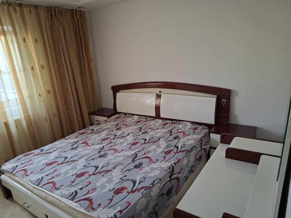 Apartament de închiriat.