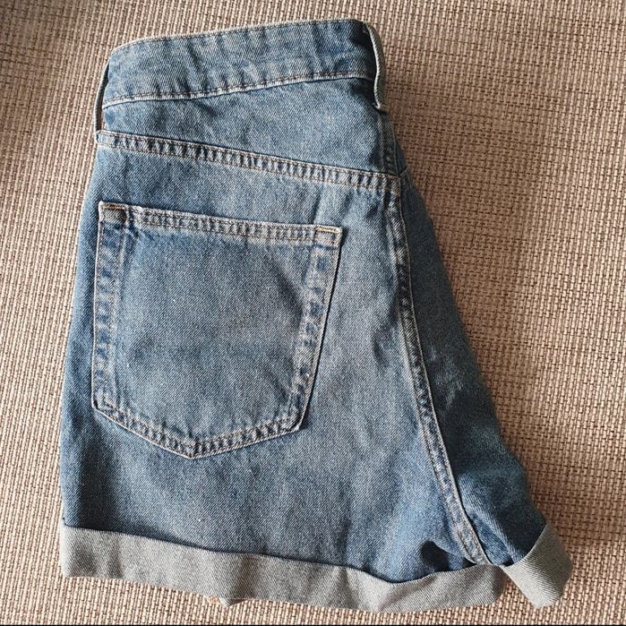 Pantaloni scurti H&M