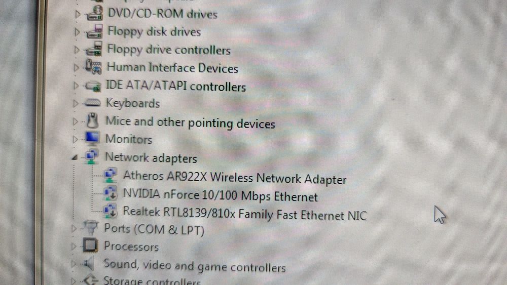 Настолен Компютър AMD 2.5GHz, 4GB RAM, 300GB HDD