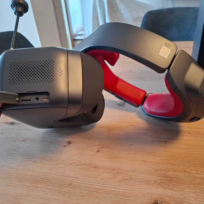 Очила за проследяване на реален полет на дрон. DJI Goggles racing Edition .