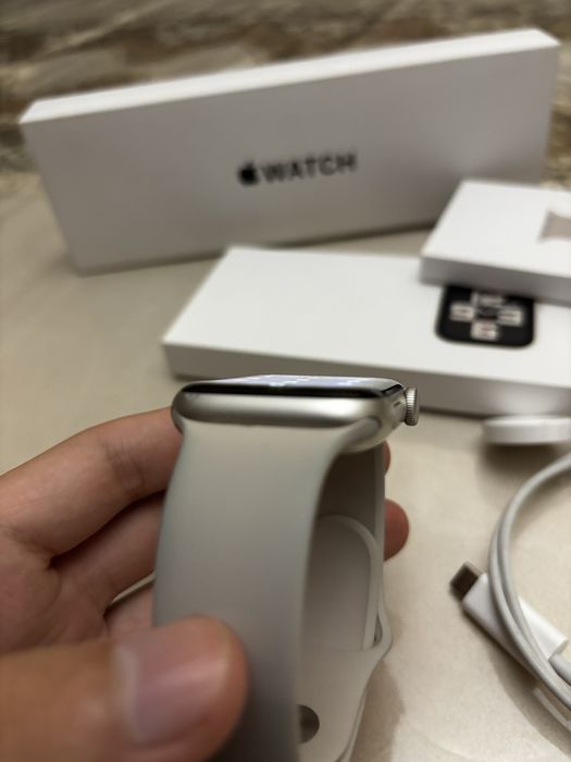Apple watch SE 2/44 MM 87% Starlight