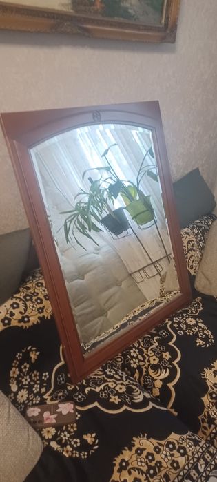 Продам спальный гарнитур без шкафа