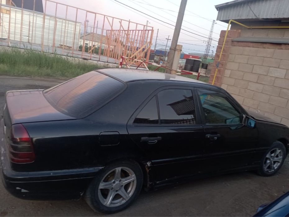 Продам Мерседес  С 180