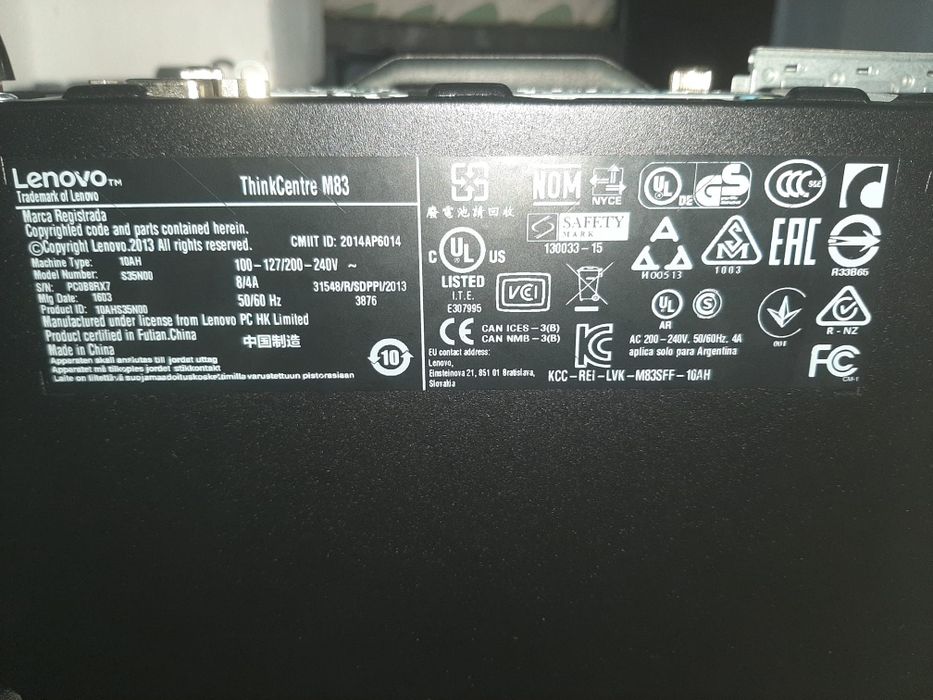 Vând calculator LENOVO  / HP