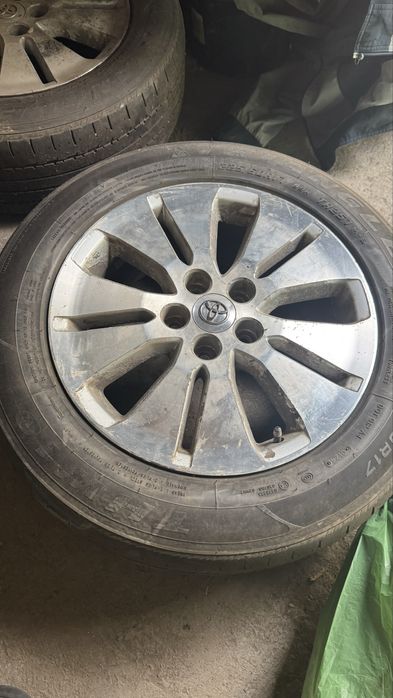 Продам шины пару