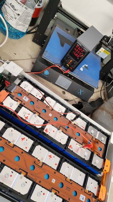 IN ORADEA Reparatii baterii lifepo4 pentru invertoare solare