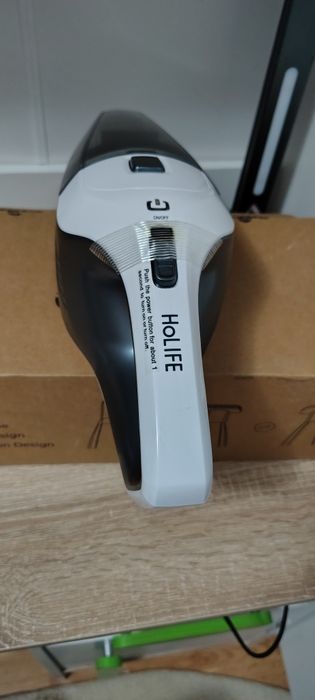 Aspirator portabil cu acumulator