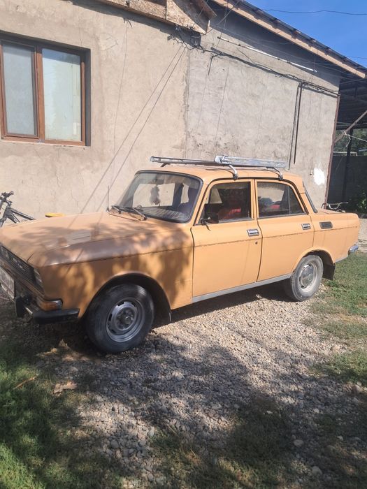 Продам автомобиль Москвич 2140