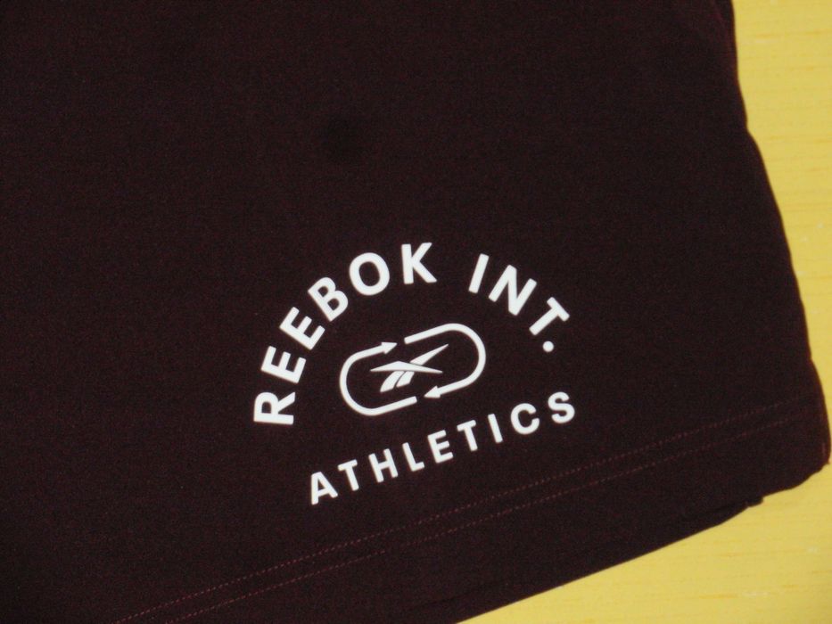 REEBOK оригинални тънки шорти L