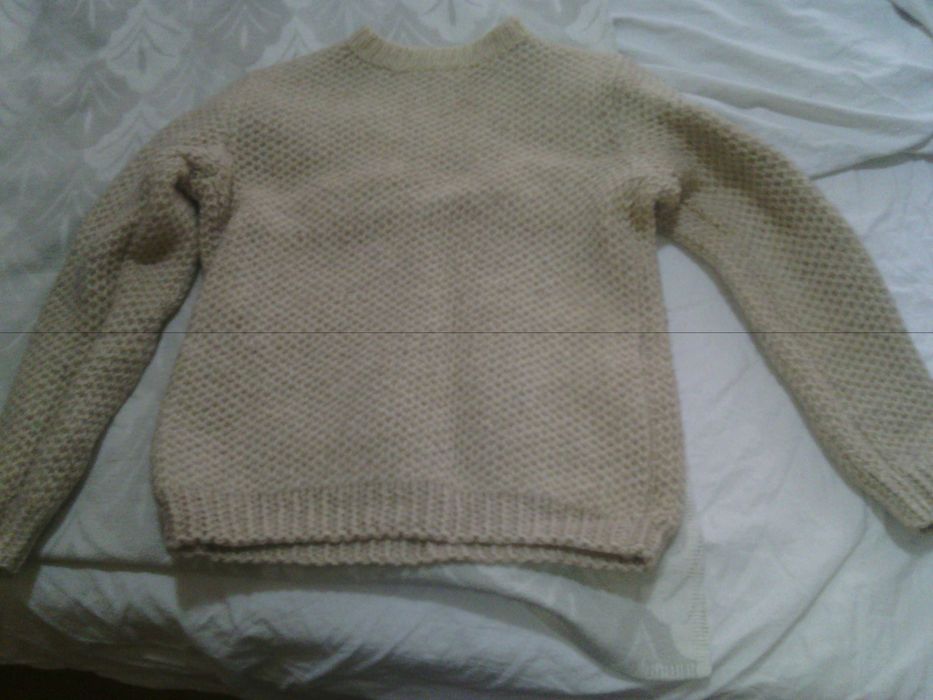 2 детски блузки, вълнени, 3 пуловера, суитчер