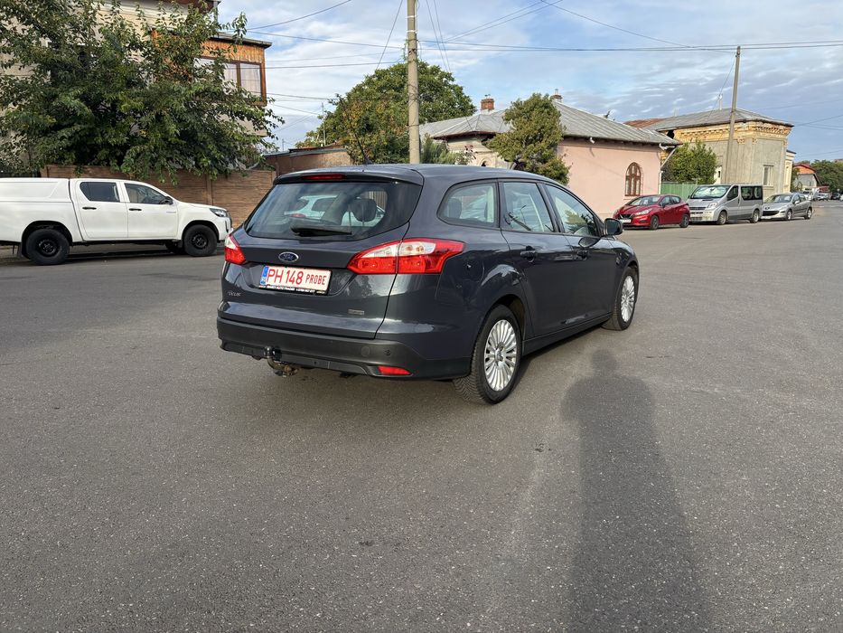 FORD Focus 2014 — imagine 3