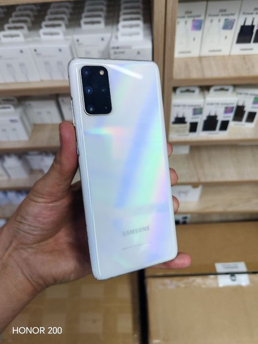 Samsung s20 pilus 8/256