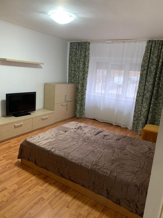 Închiriez apartament Rovine /poștă