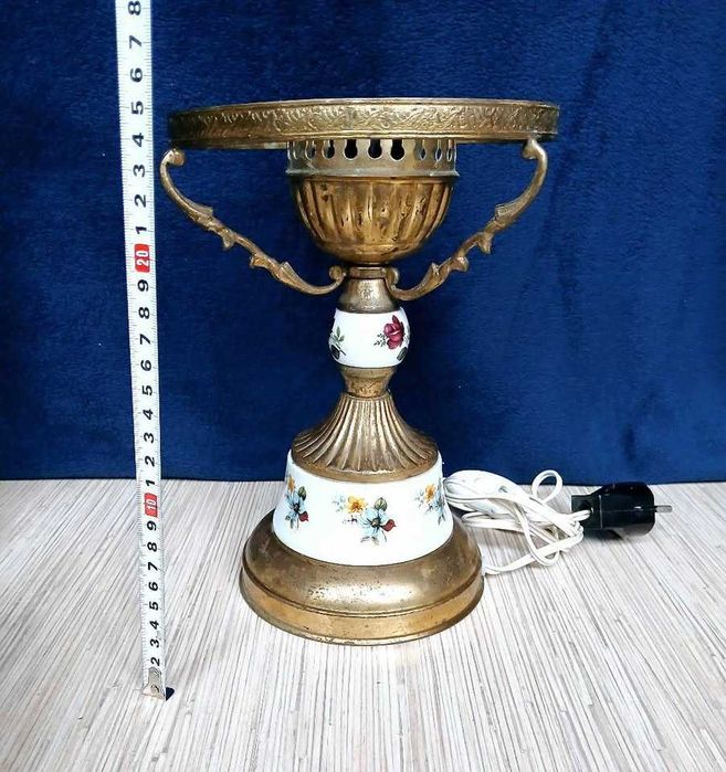 Настолни лампи за части или досглобяване