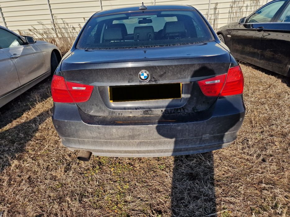Portbagaj cu stopuri bmw e90 facelift lci diferite culori