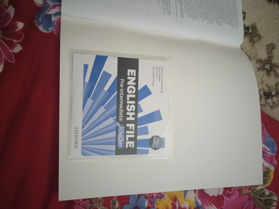 Книга Oxford с рабочей тетрадью и дисками