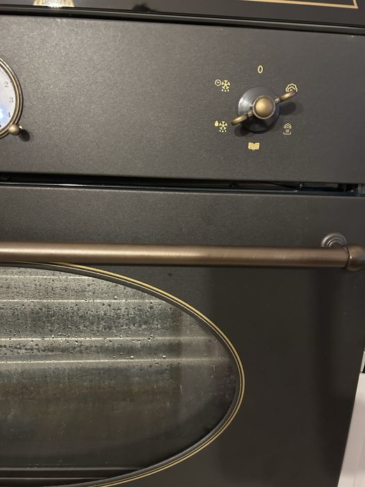 Cuptor cu aburi SMEG