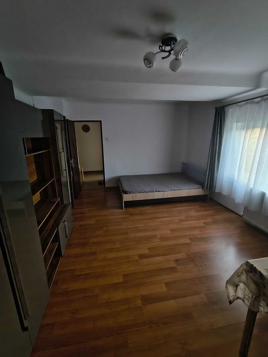 Proprietar închiriez apartament cu o camera in complexul studentesc