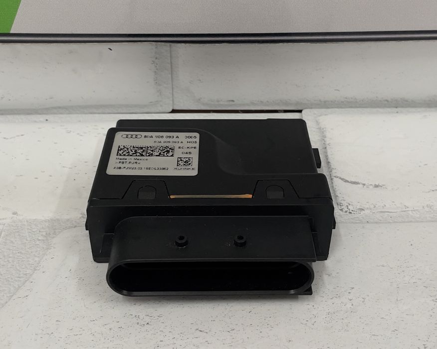 Модул управление горивна помпа AUDI 80A906093A